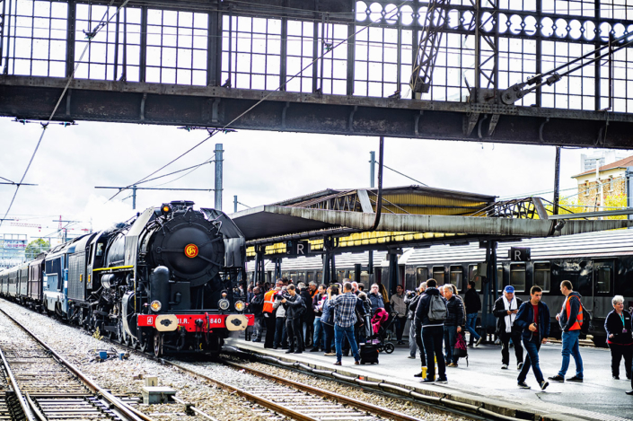 Photo Nicolas Laverroux – Paris-Austerlitz, 21 octobre 2017 La locomotive à vapeur 141R840 en gare de Paris Austerlitz le 21 octobre 2017