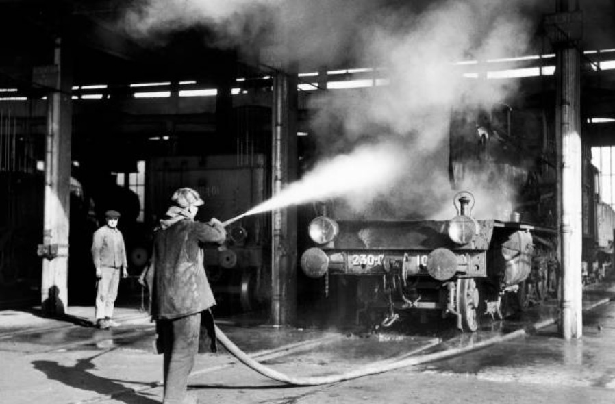 depot-PLM-nevers-1934-3 Dépôt PLM de Nevers en 1934